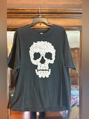 Black Skull Graphic Tee made from Cat Faces XL